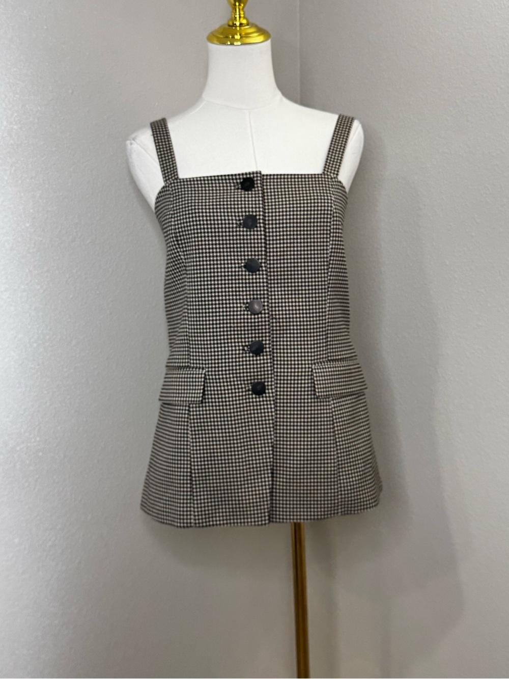 Anne Klein Square Neck Button Front Vest Size 10 Black Houndstooth NWT